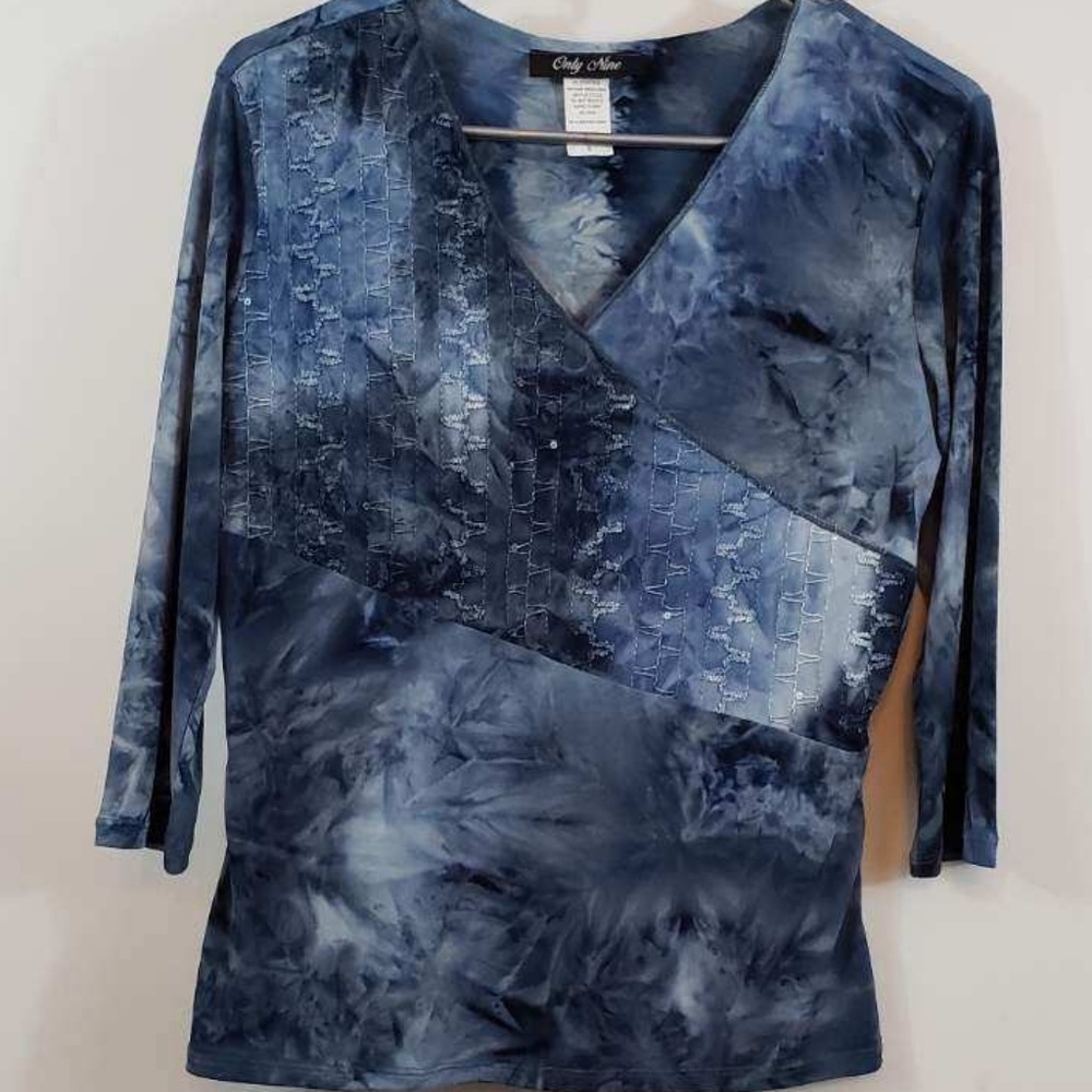 🛍Only nine women's 3/4 sleeve sequined v neck top